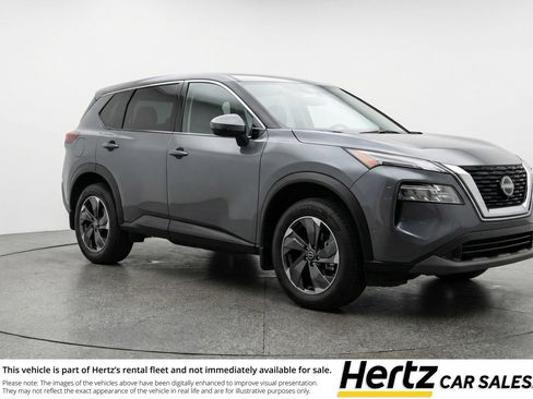 Used 2025 Nissan Rogue SV image 1