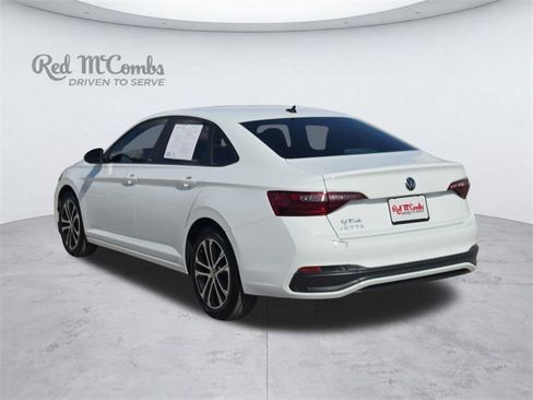 Used 2023 Volkswagen Jetta Sport FWD image 4