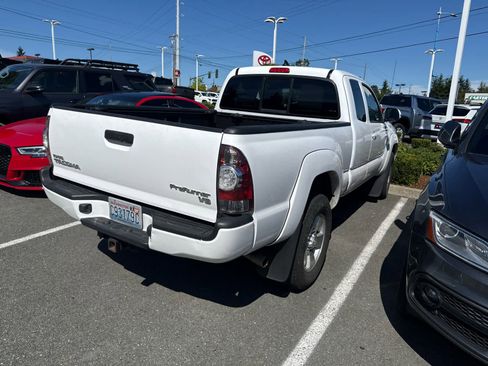Used 2012 Toyota Tacoma PreRunner w/ TRD Sport Pkg RWD image 11