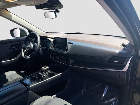 Used 2023 Nissan Rogue S FWD image 27
