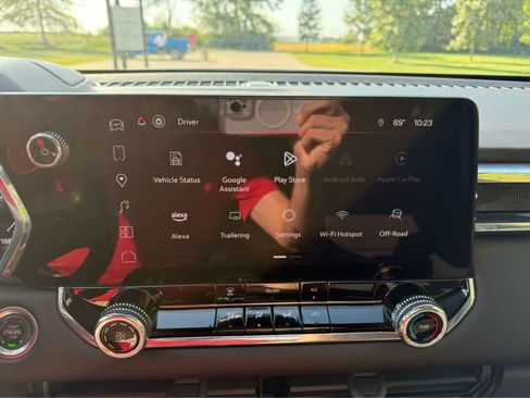 Certified 2024 GMC Canyon Elevation w/ Trailering Package image 19