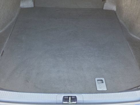 Used 2024 Toyota Camry SE FWD image 11