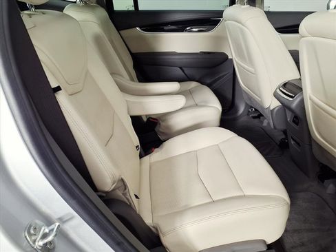 Used 2020 Cadillac XT6 Premium Luxury image 20