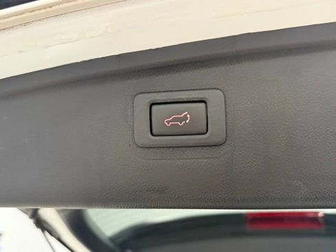 Used 2019 Subaru Outback 2.5i Limited image 39