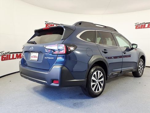 Used 2025 Subaru Outback Premium image 5