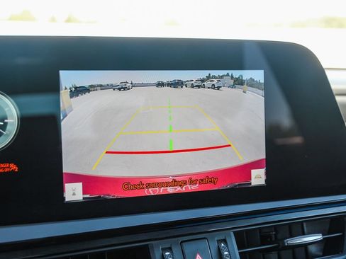 Certified 2025 Lexus ES 300h w/ Premium Package FWD image 24