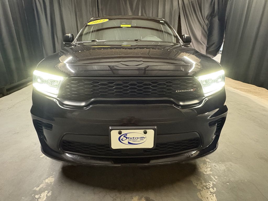 Used 2024 Dodge Durango GT RWD image 2