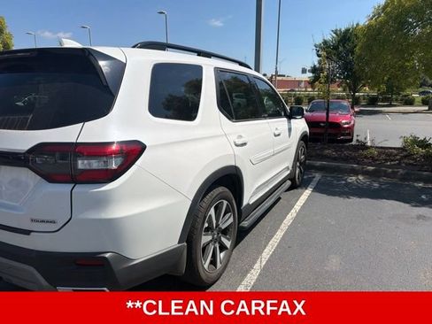 Used 2025 Honda Pilot Touring image 5