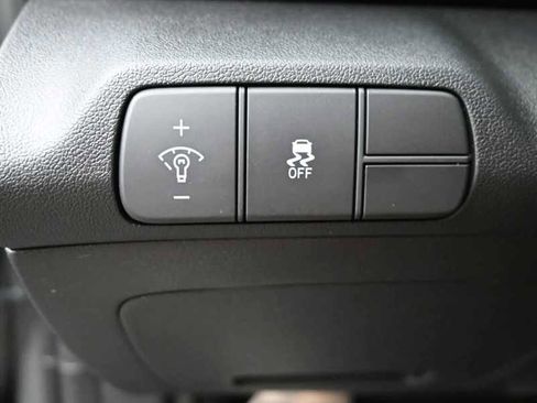New 2026 Hyundai Elantra Sport FWD image 22