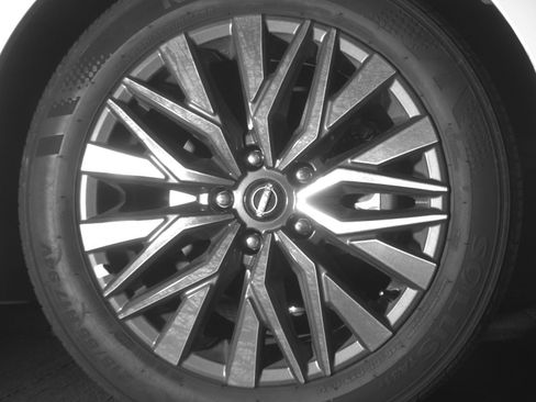 Used 2025 Nissan Altima 2.5 SV FWD image 13