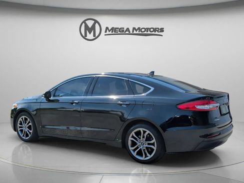 Used 2019 Ford Fusion SEL FWD image 4