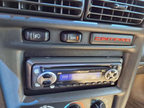 Used 1997 Chevrolet Camaro Z28 image 37