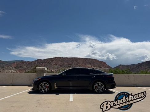 Used 2019 Kia Stinger GT AWD/4WD image 4