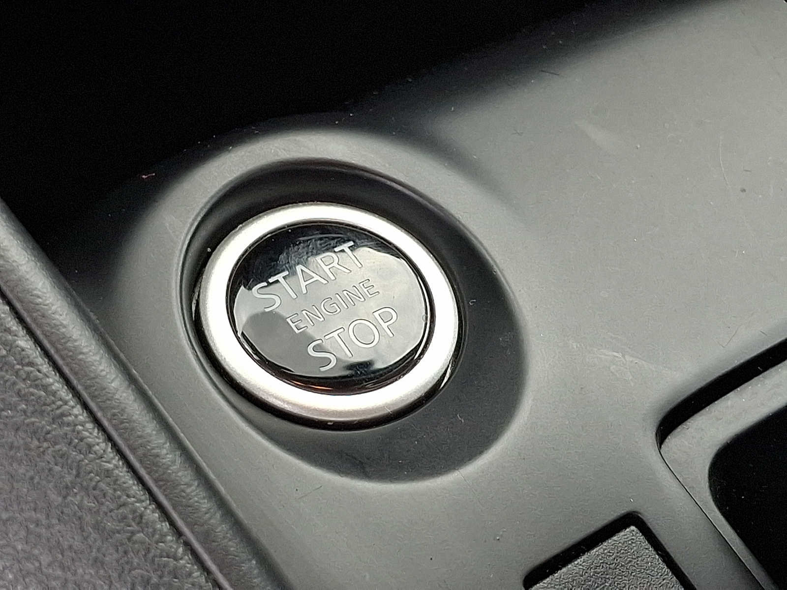 Used 2025 Nissan Kicks Play S FWD image 22