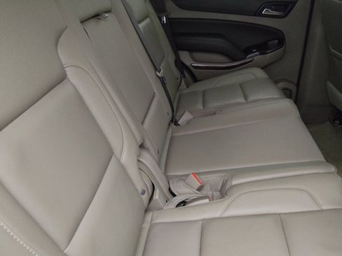 Used 2018 Chevrolet Tahoe LT image 19
