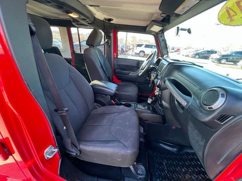 Used 2014 Jeep Wrangler Unlimited Sport image 28