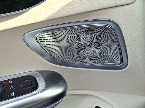 New 2026 Mercedes-Benz CLE 450 4MATIC Cabriolet image 13