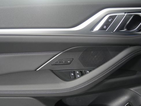 Used 2025 BMW 430i w/ Parking Assistance Package image 9