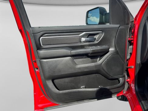 Used 2025 RAM 1500 Big Horn AWD/4WD image 17