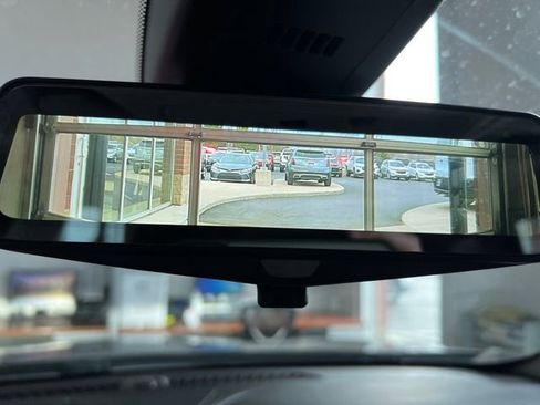 Used 2020 Buick Enclave Avenir w/ Avenir Technology Package image 26