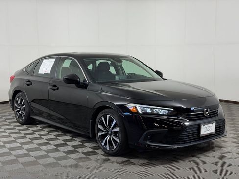 Used 2024 Honda Civic EX image 7