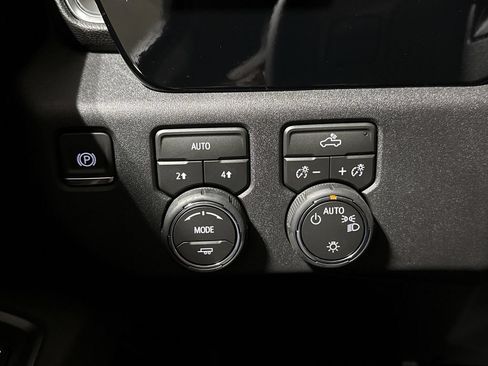 New 2026 Chevrolet Silverado 1500 LT AWD/4WD image 19