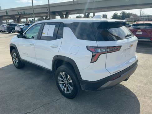 Used 2025 Chevrolet Equinox LT image 11