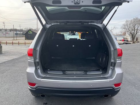 Used 2014 Jeep Grand Cherokee Limited w/ Luxury Group II image 29