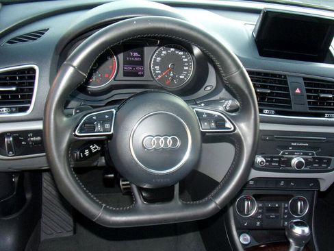 Used 2018 Audi Q3 2.0T Premium Plus w/ Premium Plus Package image 8