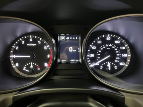 Used 2017 Hyundai Santa Fe Sport image 15