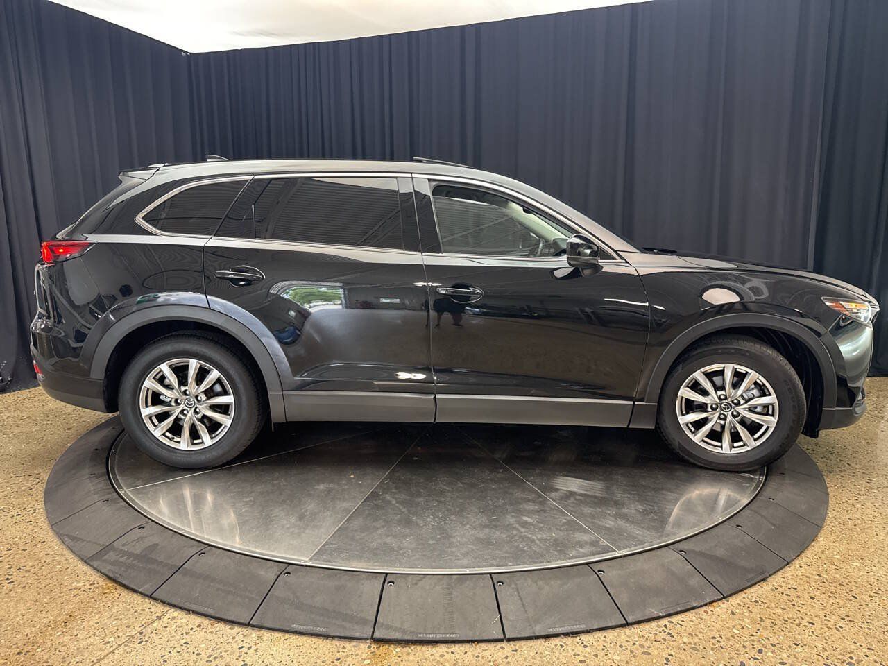 Used 2017 MAZDA CX-9 Touring AWD/4WD image 7
