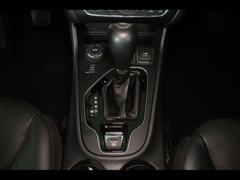 Used 2020 Jeep Cherokee Limited AWD/4WD image 11
