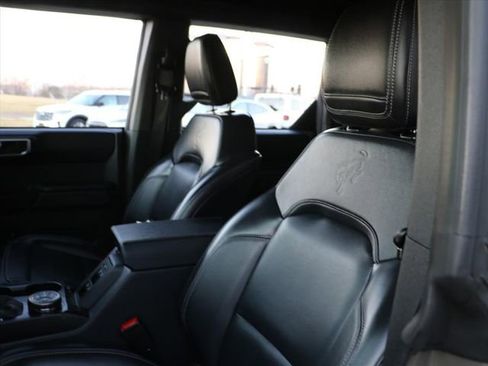 Used 2025 Ford Bronco Outer Banks image 21