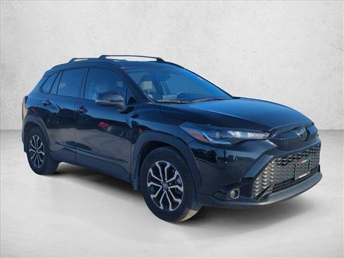 Used 2025 Toyota Corolla Cross AWD Hybrid image 3