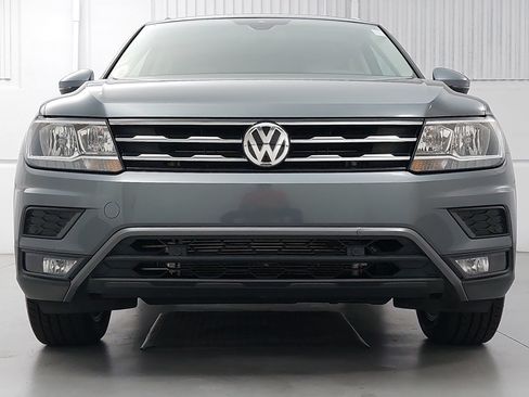 Used 2020 Volkswagen Tiguan SEL w/ 3rd Row Seat Package AWD/4WD image 10