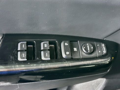 Used 2020 Kia Sportage EX w/ Option Group 15 AWD/4WD image 24