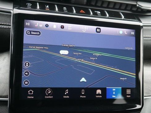 Used 2025 Jeep Grand Cherokee Limited w/ Trailer Tow Package image 18