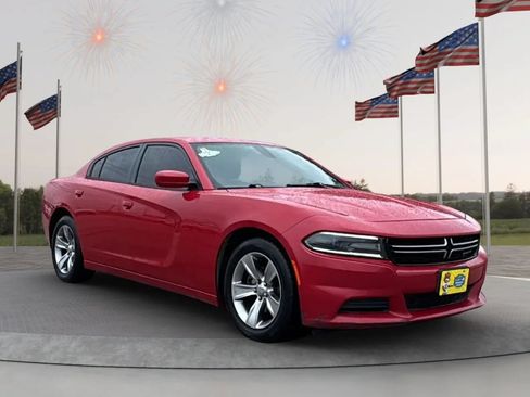 Used 2016 Dodge Charger SE w/ Sport Appearance Group RWD image 1