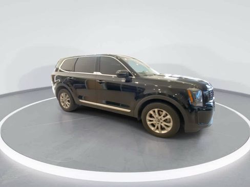 Used 2022 Kia Telluride LX AWD/4WD image 2