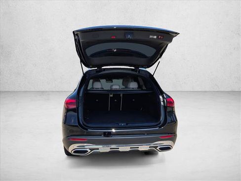 Certified 2026 Mercedes-Benz GLC 300 image 6