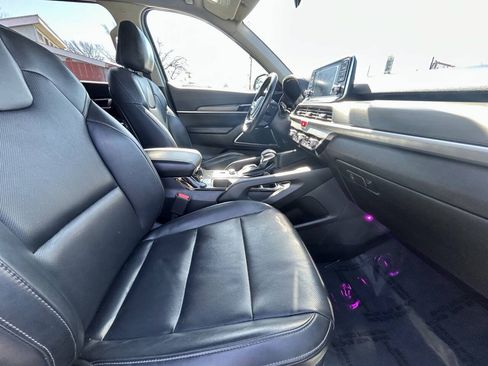 Used 2020 Kia Telluride LX FWD image 14