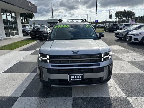 Used 2025 Hyundai Santa Fe XRT AWD/4WD image 2