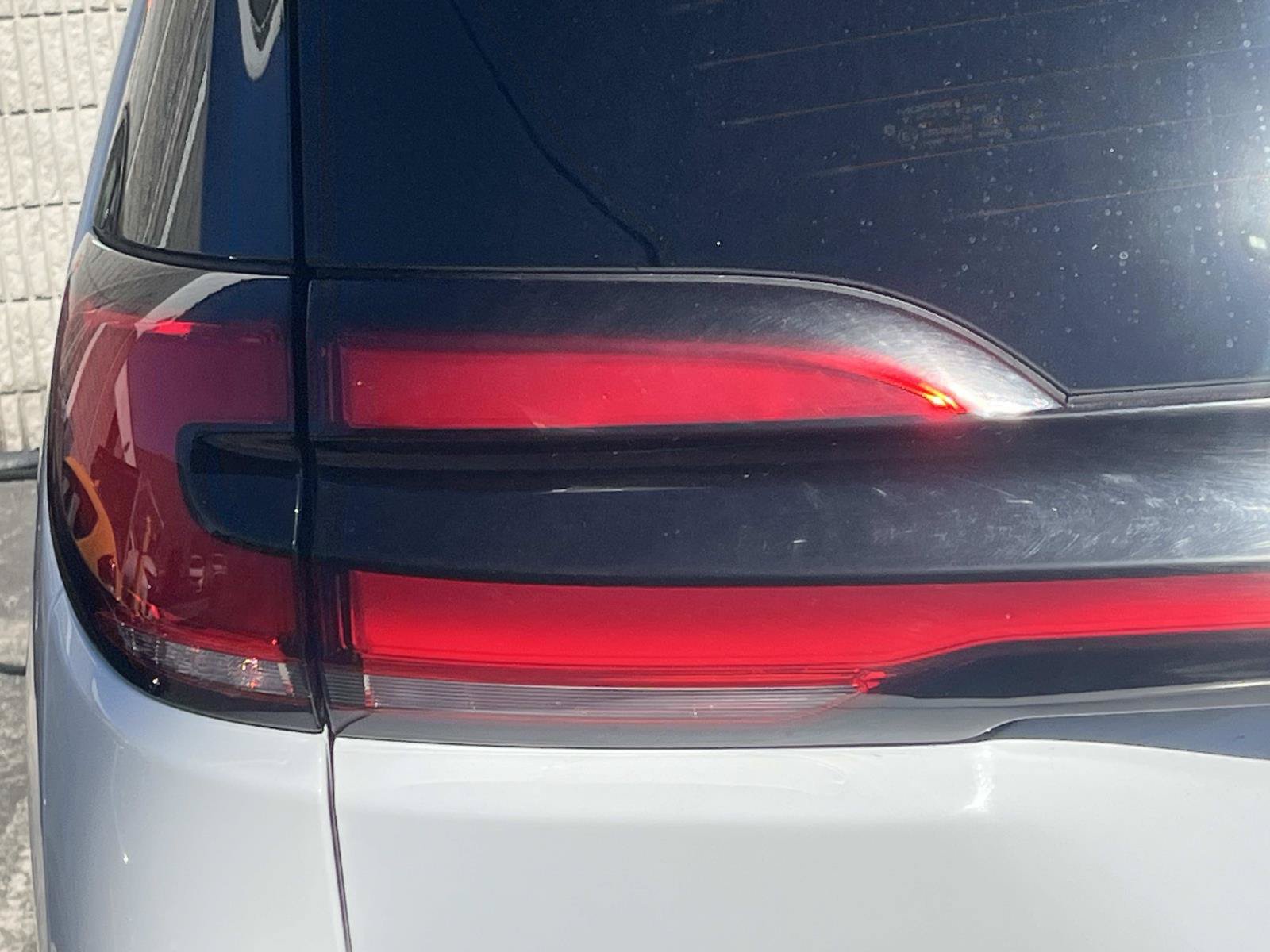 Used 2022 Chrysler Pacifica Touring-L FWD image 6