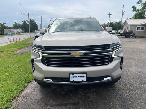 Used 2021 Chevrolet Suburban LT AWD/4WD image 2