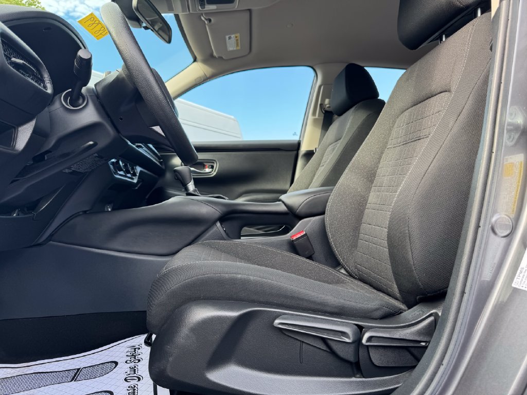 Used 2024 Honda HR-V LX image 16