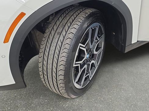 Certified 2025 BMW X2 xDrive28i AWD/4WD image 27