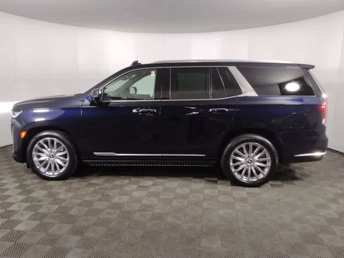 Used 2021 Cadillac Escalade Premium Luxury image 55