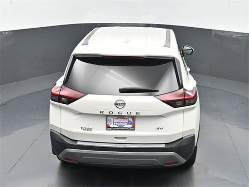 Used 2023 Nissan Rogue SV image 34