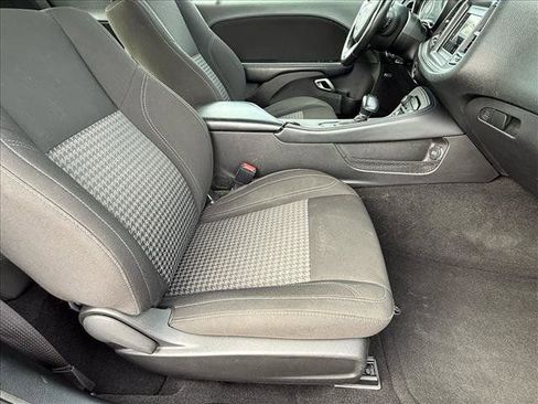 Used 2023 Dodge Challenger SXT RWD image 11