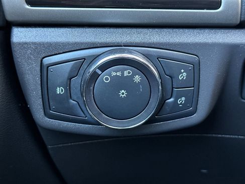 Used 2014 Ford Fusion SE w/ Equipment Group 202A image 29